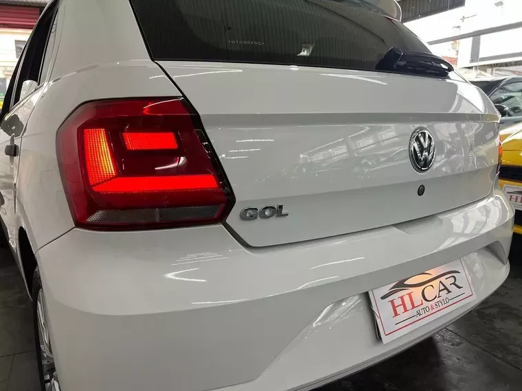 Volkswagen Gol Branco 15