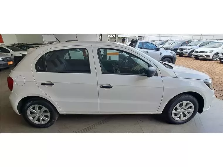 Volkswagen Gol Branco 7