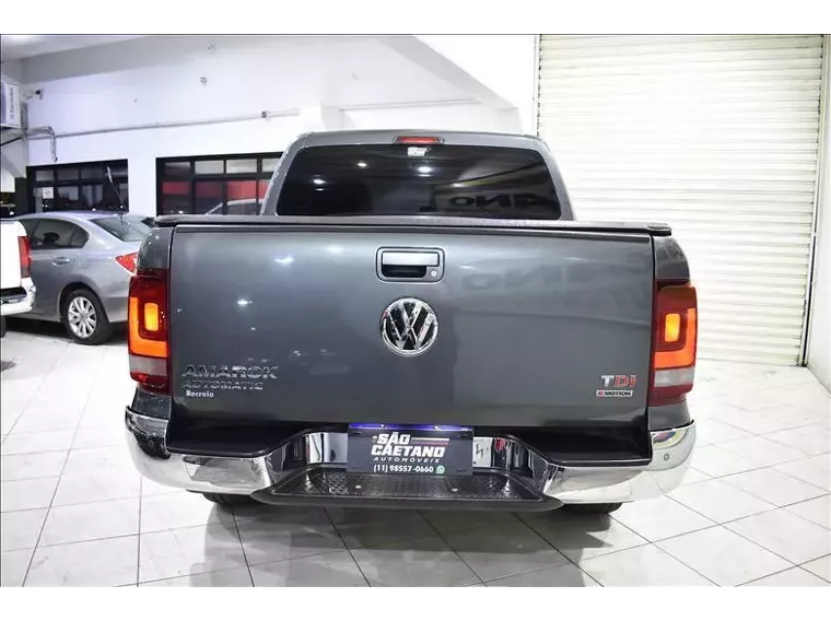 Volkswagen Amarok Cinza 8