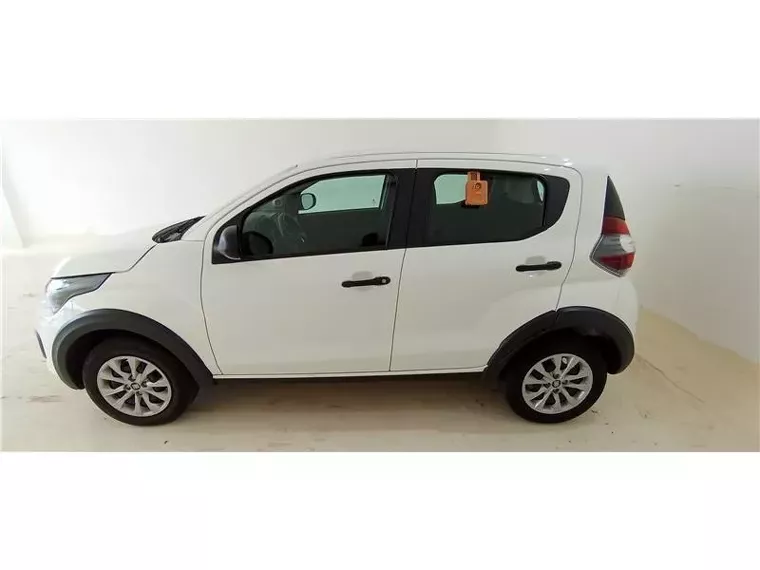 Fiat Mobi Branco 14