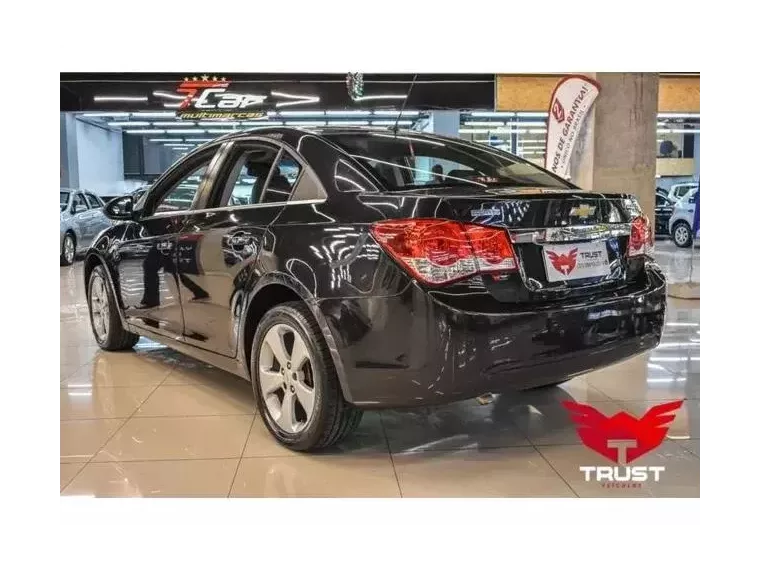 Chevrolet Cruze Preto 8