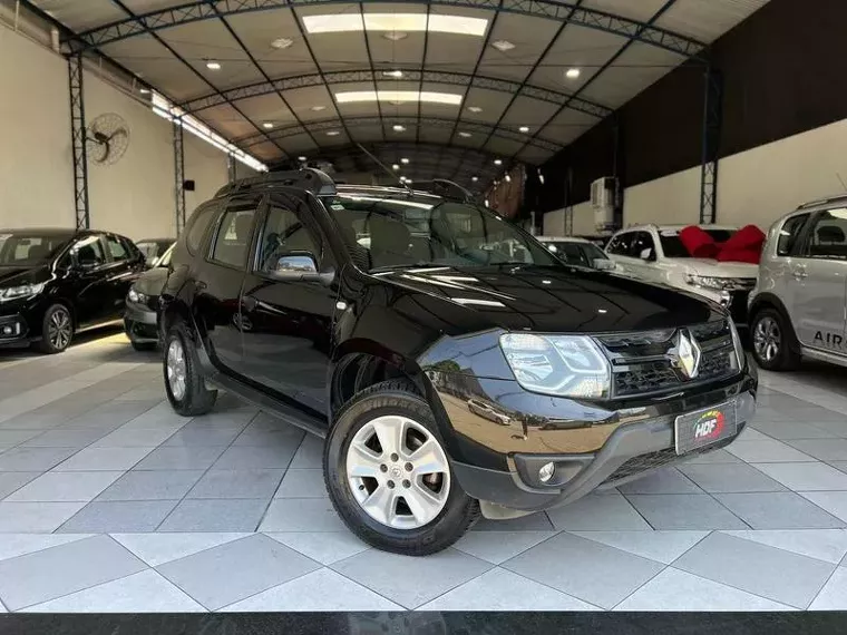 Renault Duster Preto 8