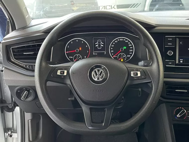 Volkswagen Polo Hatch Prata 20