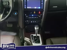 Toyota Hilux SW4