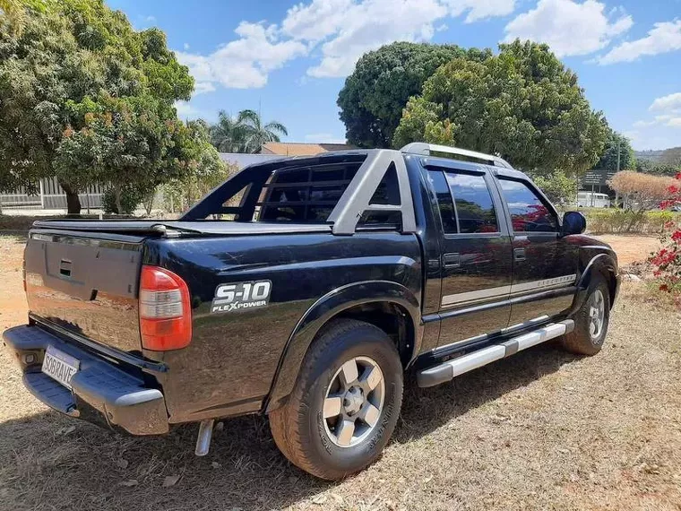 Chevrolet S10 Preto 6