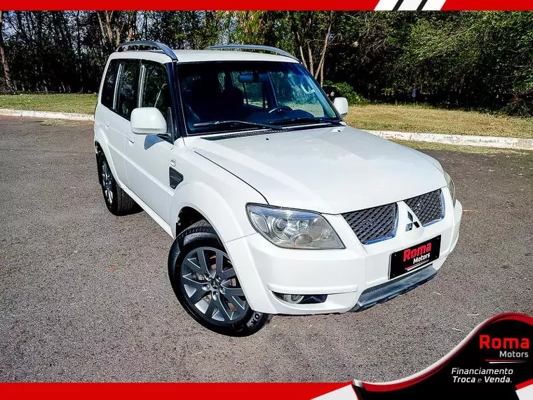 Mitsubishi Pajero TR4 Branco 14