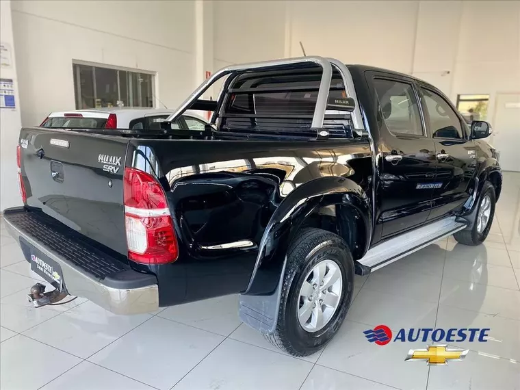 Toyota Hilux Preto 8