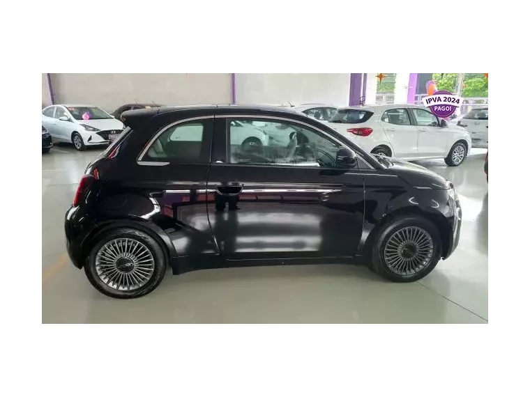 Fiat 500 Preto 10