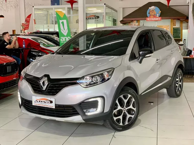 Renault Captur Prata 3