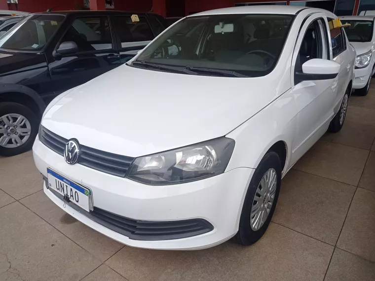 Volkswagen Voyage Branco 3