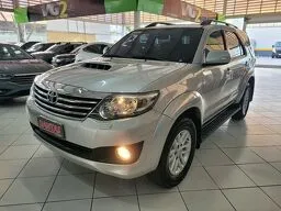 Toyota Hilux SW4