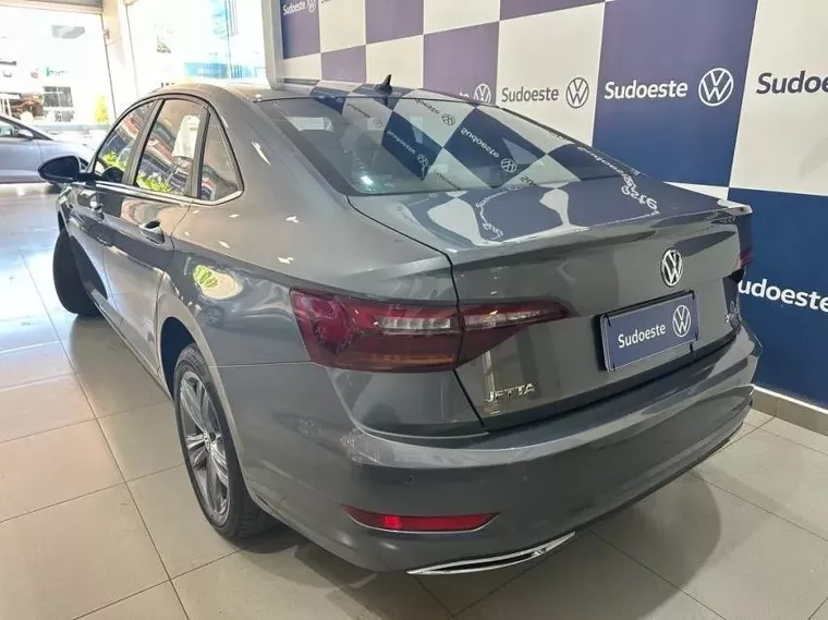 Volkswagen Jetta Cinza 10