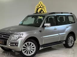 Mitsubishi Pajero Full