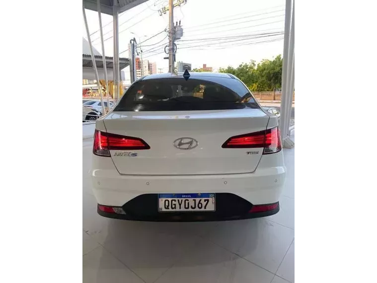 Hyundai HB20S Branco 6