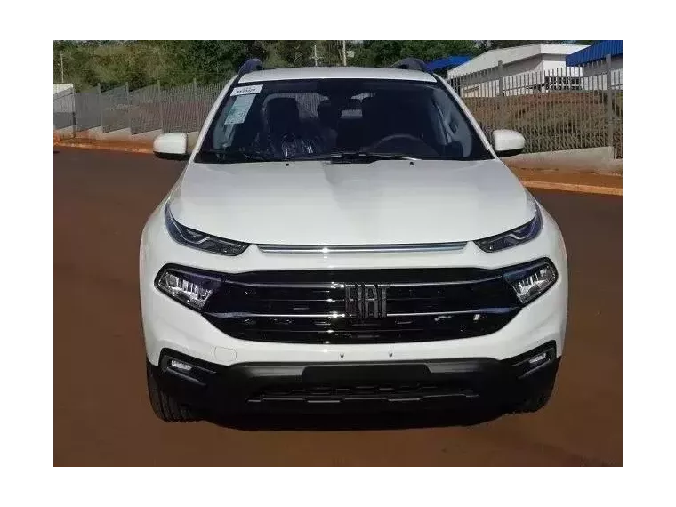 Fiat Toro Branco 1