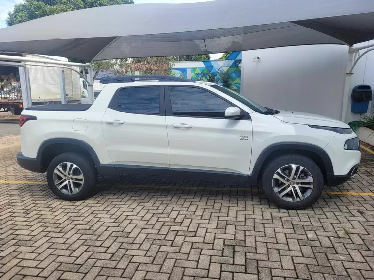 Fiat Toro Branco 5