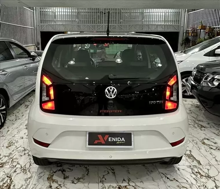 Volkswagen UP Branco 3