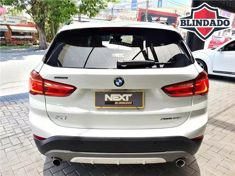 BMW X1 Branco 1