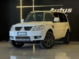 Mitsubishi Pajero TR4