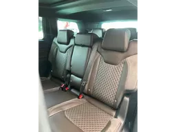 Jeep Commander