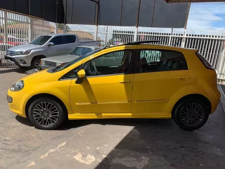 Fiat Punto Amarelo 15