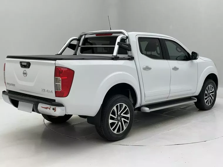 Nissan Frontier Branco 12