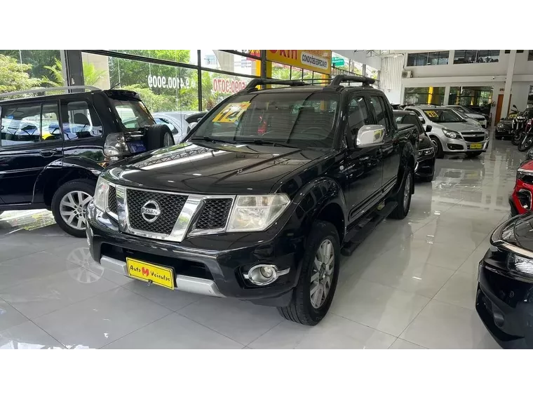 Nissan Frontier Preto 3