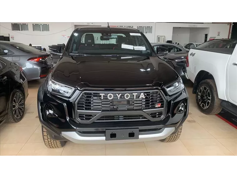 Toyota Hilux Preto 1