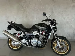 CB 1300