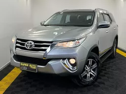 Toyota Hilux SW4