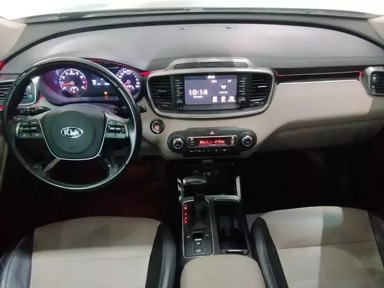 KIA Sorento Preto 9