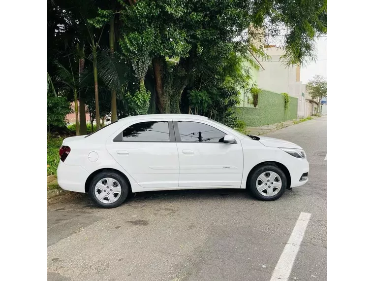 Chevrolet Cobalt Branco 4