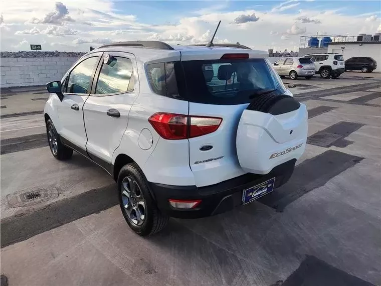 Ford Ecosport Branco 8