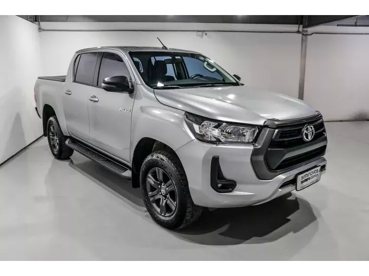 Toyota Hilux Prata 7