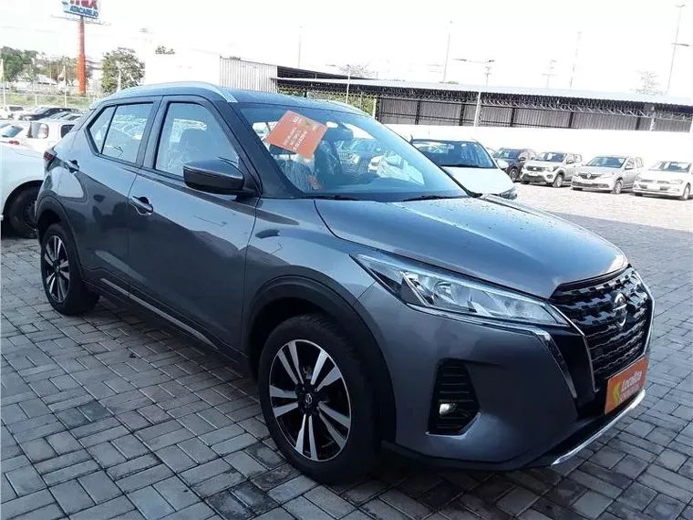 Nissan Kicks Cinza 8