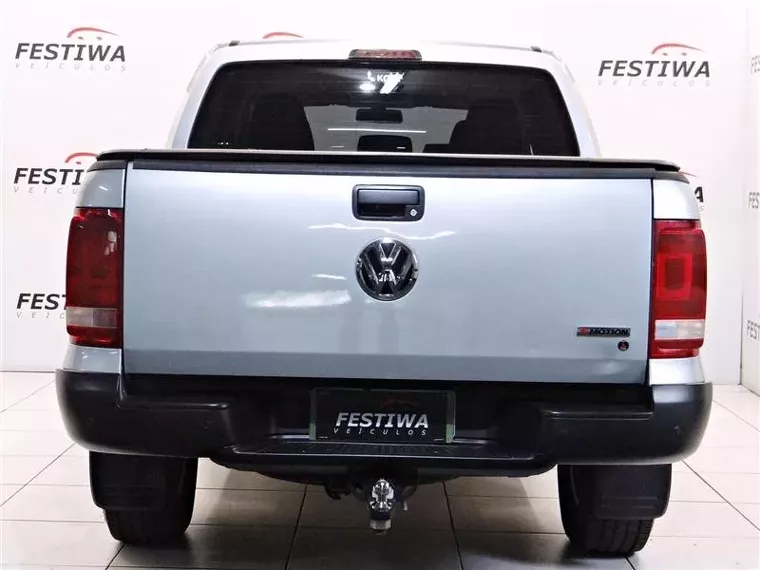 Volkswagen Amarok Prata 2