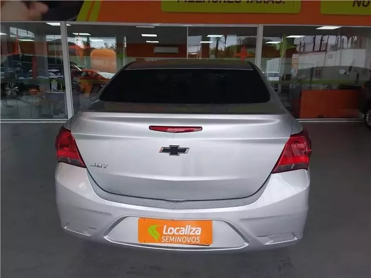 Chevrolet Onix Prata 10