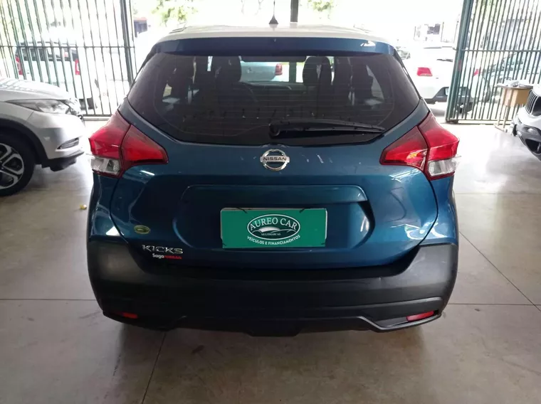 Nissan Kicks Azul 3