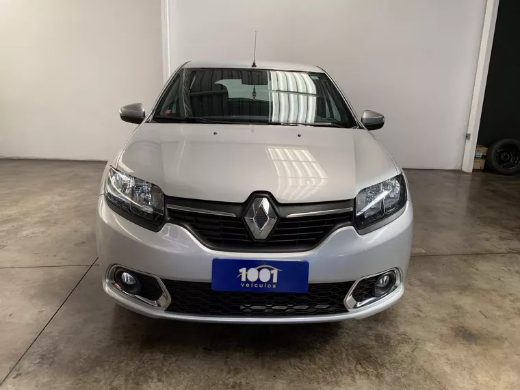 Renault Sandero Prata 2