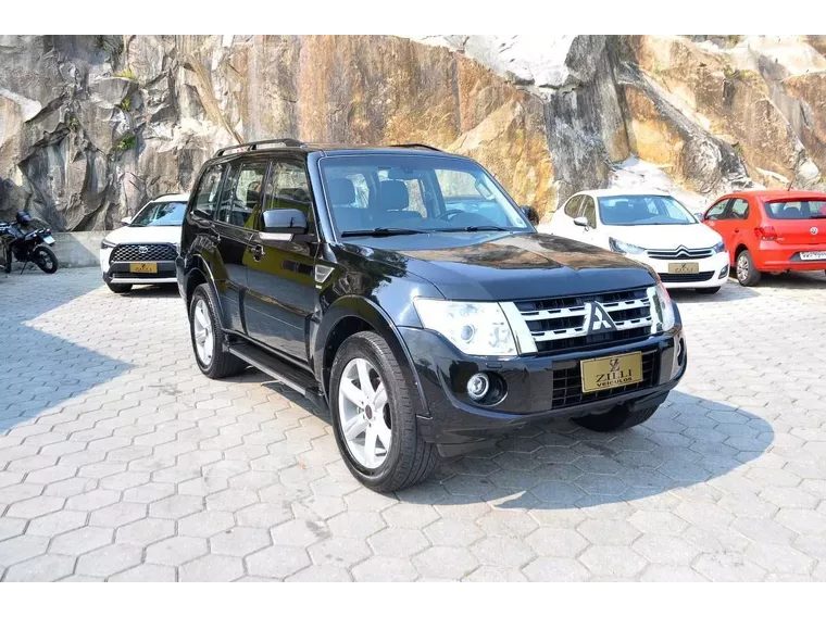 Mitsubishi Pajero Full Preto 1