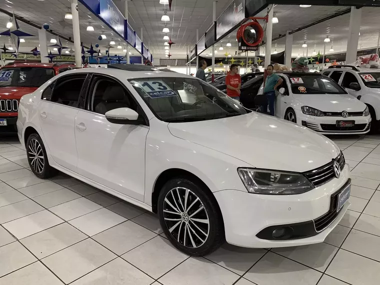 Volkswagen Jetta Branco 15