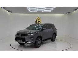 Toyota Hilux SW4