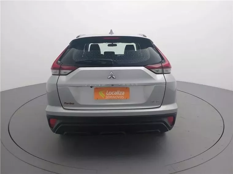 Mitsubishi Eclipse Cross Prata 12