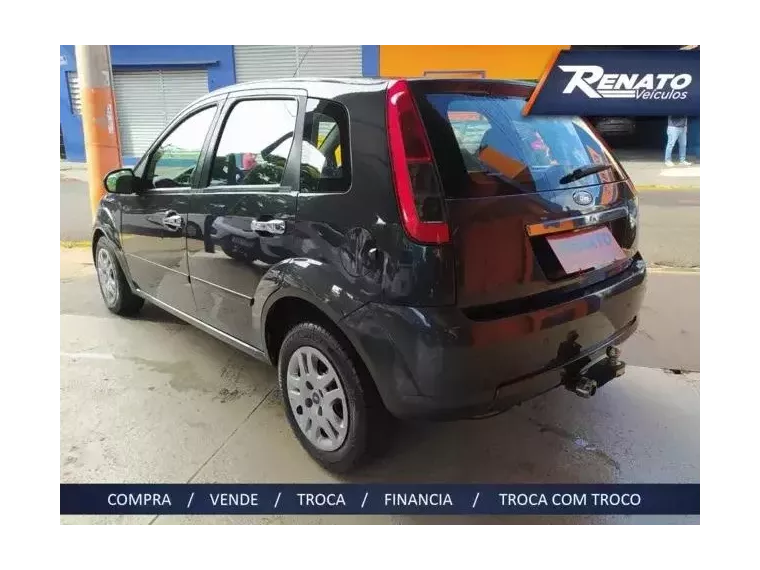 Ford Fiesta Cinza 5