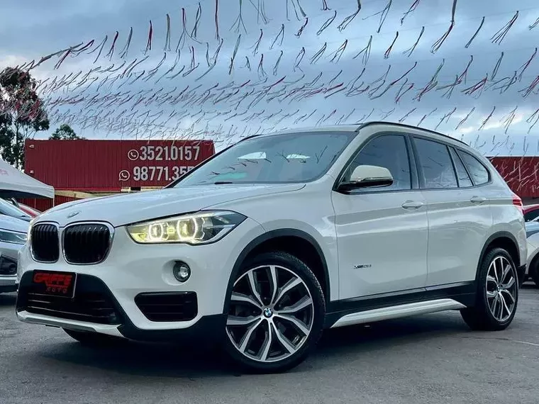 BMW X1 Branco 7