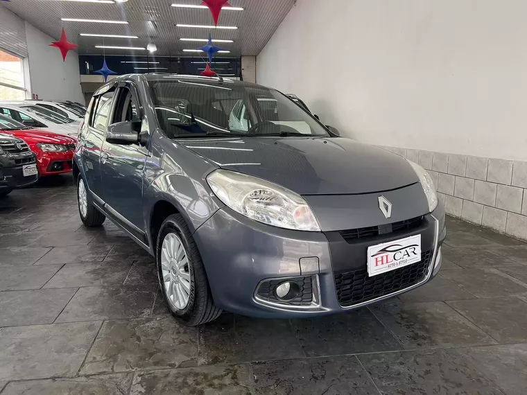 Renault Sandero Cinza 1