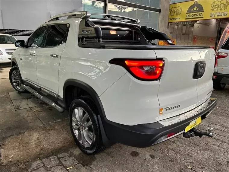 Fiat Toro Branco 6