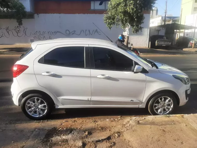 Ford KA Branco 5