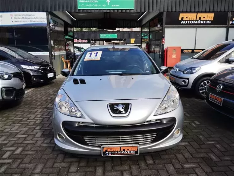 Peugeot 207 Prata 3