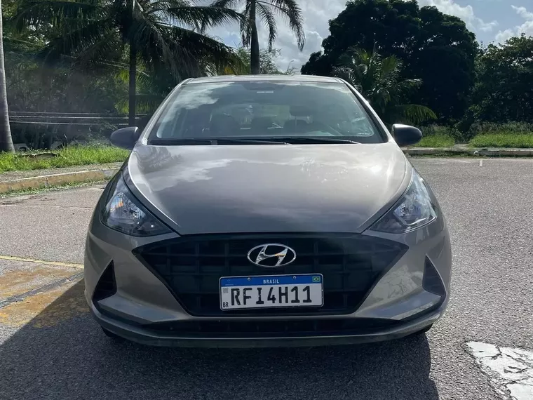 Hyundai HB20 Prata 6